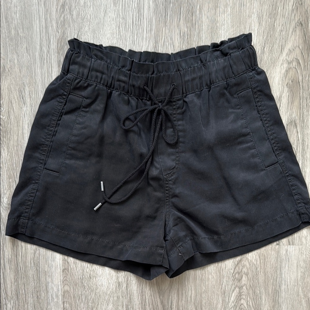 LOFT Black Cargo Shorts with Elastic Waistband